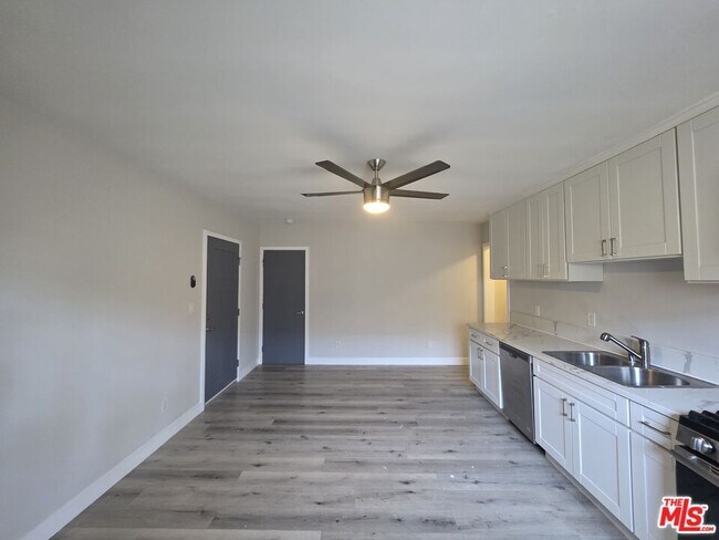 Foto del edificio - 1505 Cochran Ave