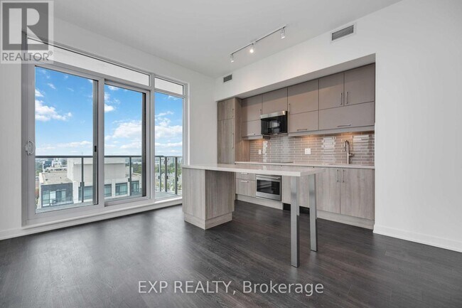 Photo du bâtiment - 8119-8119 Birchmount Rd