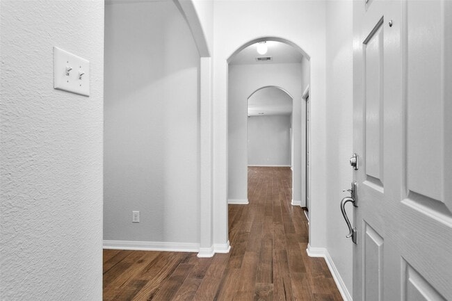 Foto del edificio - 30831 W Lost Creek Blvd