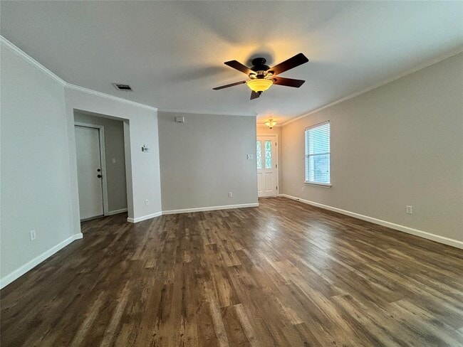 Building Photo - 1702 McDowell Bend