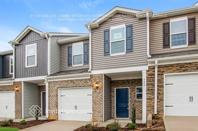 Foto del edificio - 820 Holiday Pk Ln