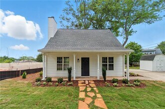 Building Photo - 180 Summit Ave SE