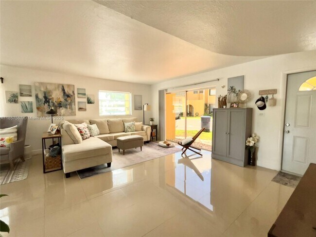 Foto del edificio - 13781 SW 84th St