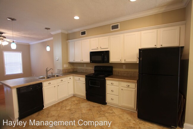 Foto del edificio - 2 br, 2.5 bath House - 1350 Gatewood Drive