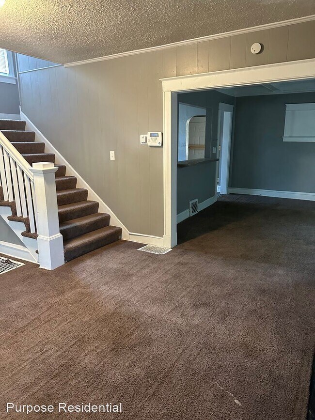 Building Photo - 3 br, 1 bath House - 4401 Montgall Ave