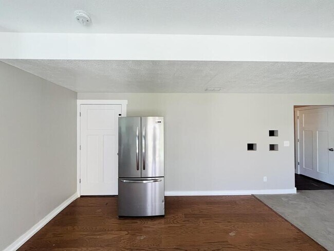 Building Photo - 4144 W Foxview Dr
