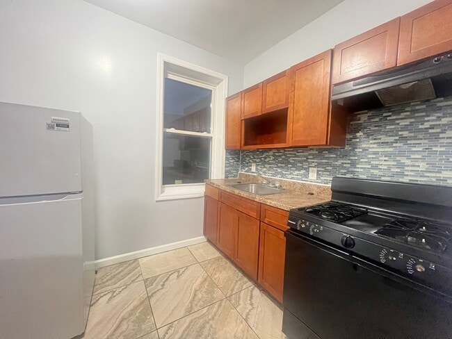 222 3rd St 6 - 224 3rd St
