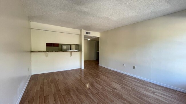 Building Photo - 7610 Forest City Rd