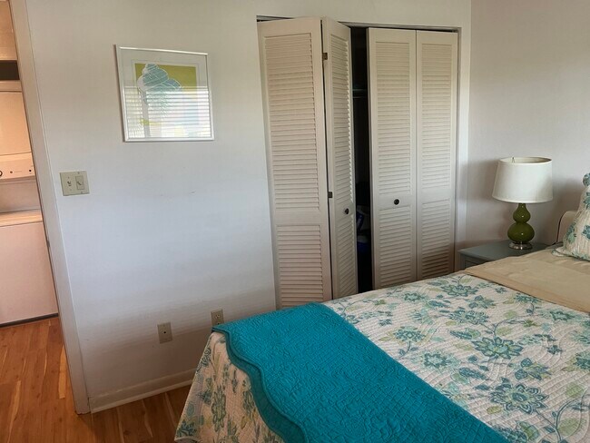 Foto del edificio - 1014 Manatee Rd