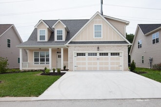 Building Photo - 2524 Waterhaven Dr