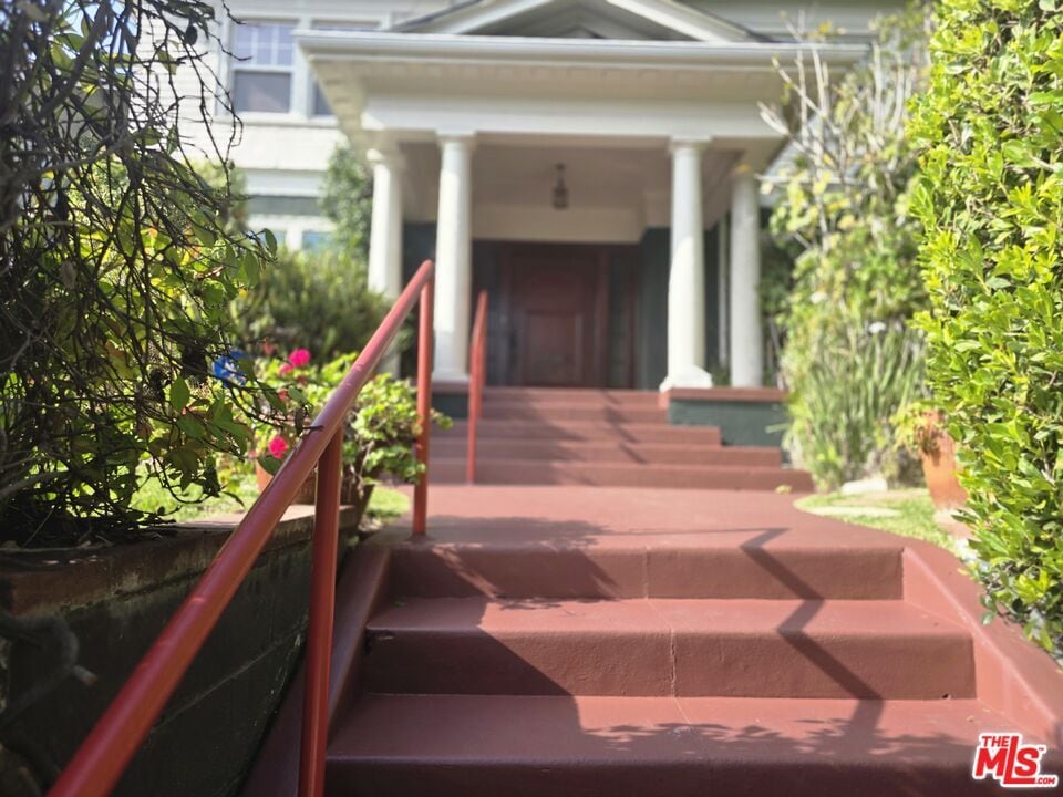 Foto principal - 317 S Norton Ave