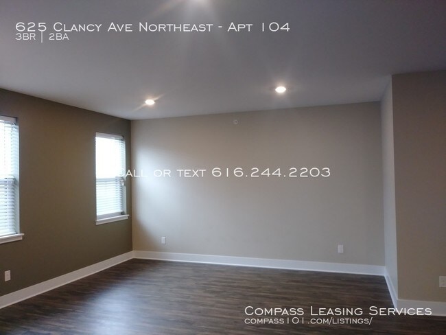 Foto del edificio - 625 Clancy Ave NE