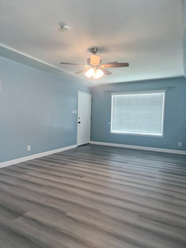 Foto del edificio - 3171 N Sierra Way