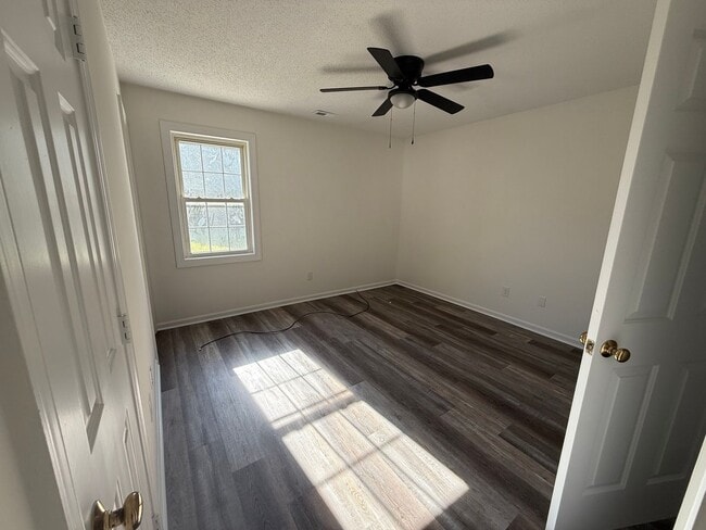 Building Photo - 3508 Pear Tree Ct NW