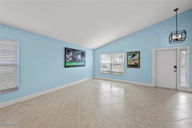 Foto del edificio - 15817 Beachcomber Ave