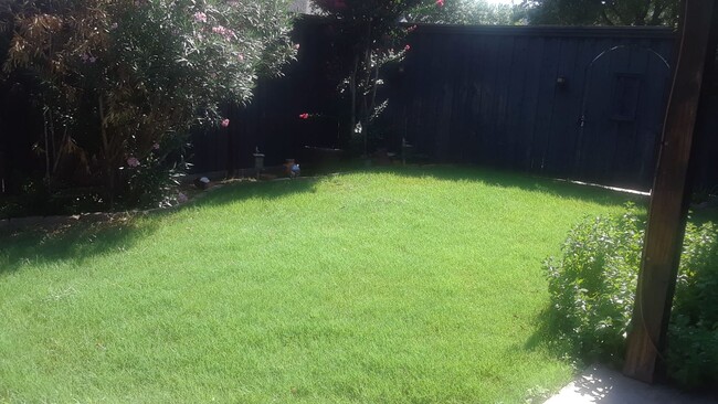 Building Photo - 5905 Longo Dr