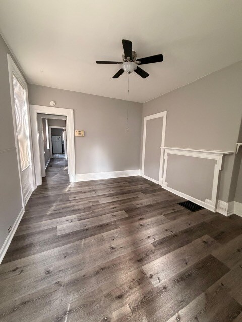 Building Photo - 709 W Marshall St