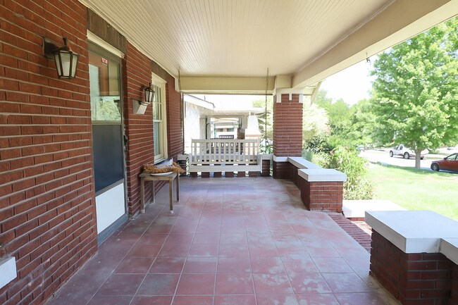 Foto del edificio - 2 Bed | 1 Bath Near Downtown Tulsa!