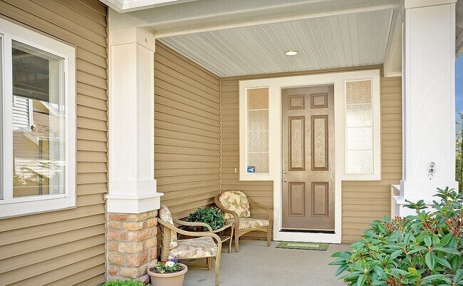 Building Photo - 27427 Maple Ridge Way SE