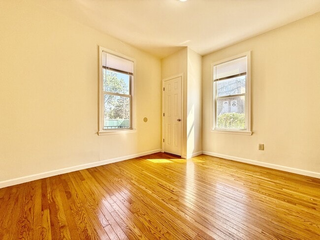 Building Photo - 1808 Muliner Ave