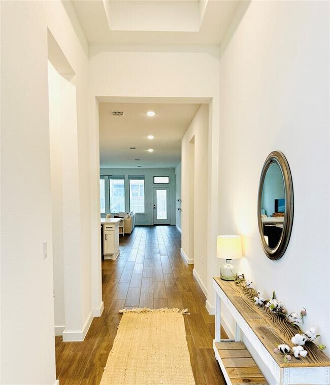 Building Photo - 8201 Donnelley Dr