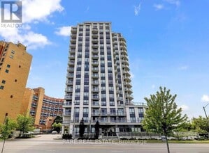 Building Photo - 840-840 Queens Plate Dr