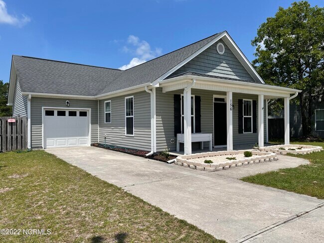 Foto del edificio - 156 Brian's Woods Rd