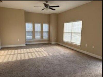 Foto del edificio - 2684 Hibiscus Way