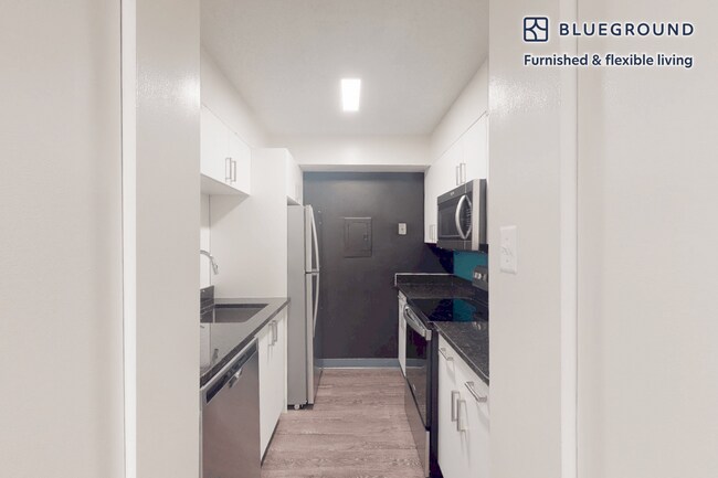 Foto del edificio - 2950 Van Ness St NW