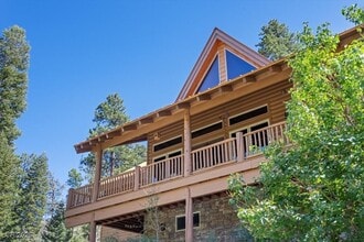 Building Photo - 386 Alpine Way