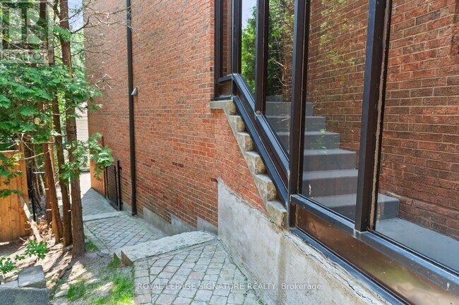 Building Photo - 23 Brandy Ct