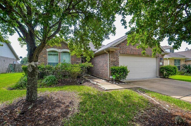 Building Photo - 11323 Sandermeyer Dr