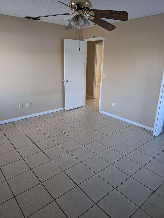 Foto del edificio - 3202 Timberline Rd