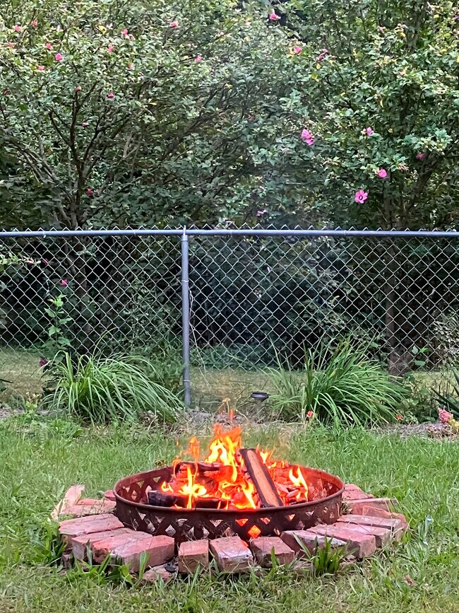 Foto del edificio - 5 Lincoln Ave