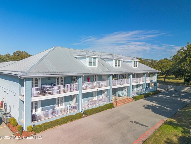 Building Photo - 1282 Beach Blvd