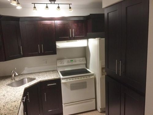 Building Photo - 205 Foxtail Dr