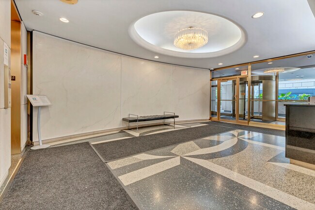 Foto del edificio - 21 W Goethe St