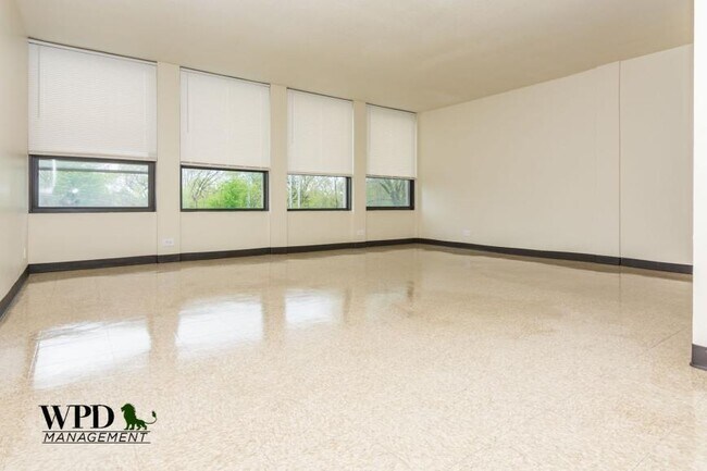 Foto del edificio - 2 bedroom in Chicago IL 60621