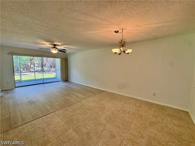Foto del edificio - 661 Squire Cir