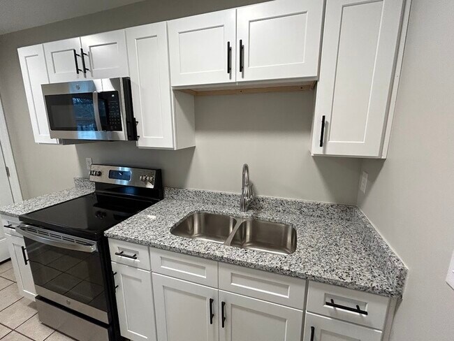 Foto del edificio - 4004 Mc Vay St SW