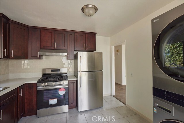 Foto del edificio - 224 Crandall St