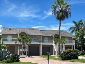 Building Photo - 2042 Matecumbe Key Rd
