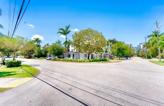 Foto del edificio - 1615 NE 9th St