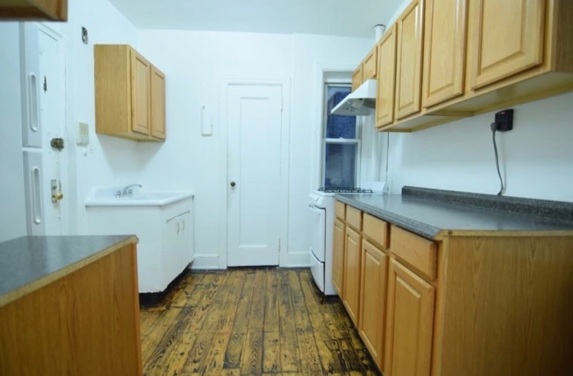 Building Photo - 407 East 77th Street