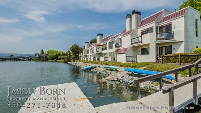 Building Photo - 221 Shorebird Cir