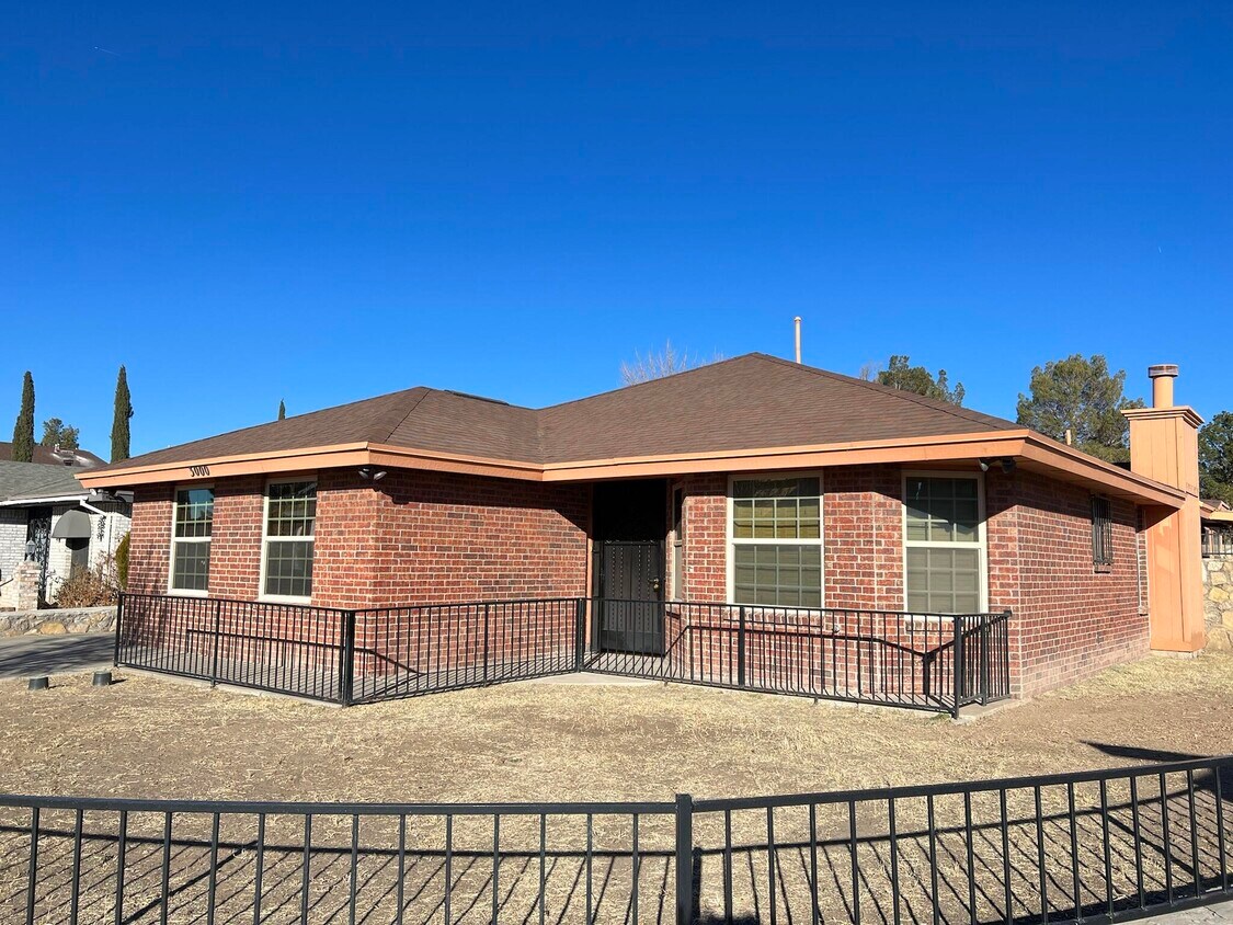 3000 Lake Powell Pl, El Paso, TX 79936 House for Rent in El Paso, TX