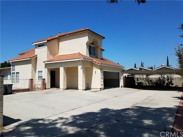 Primary Photo - 3339 Puente Ave