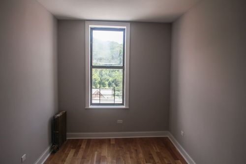 Foto del edificio - 615 Riverside Dr