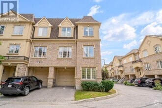 Building Photo - 1250-1250 St Martins Dr