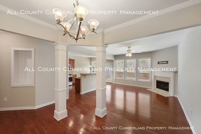 Foto del edificio - 3B/2.5BA GORGEOUS MARIETTA TOWNHOME!!